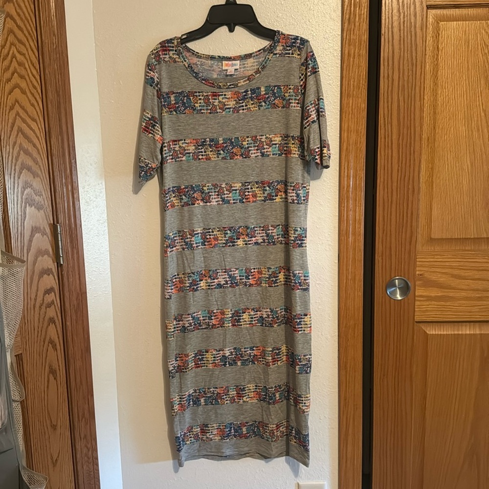 LuLaRoe Julia Dress size medium